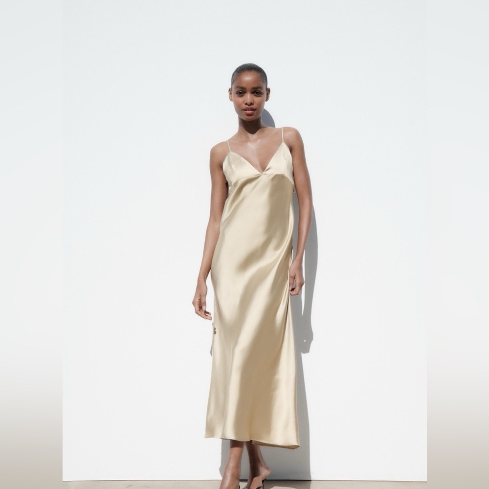 Zara satin slip stress size XS